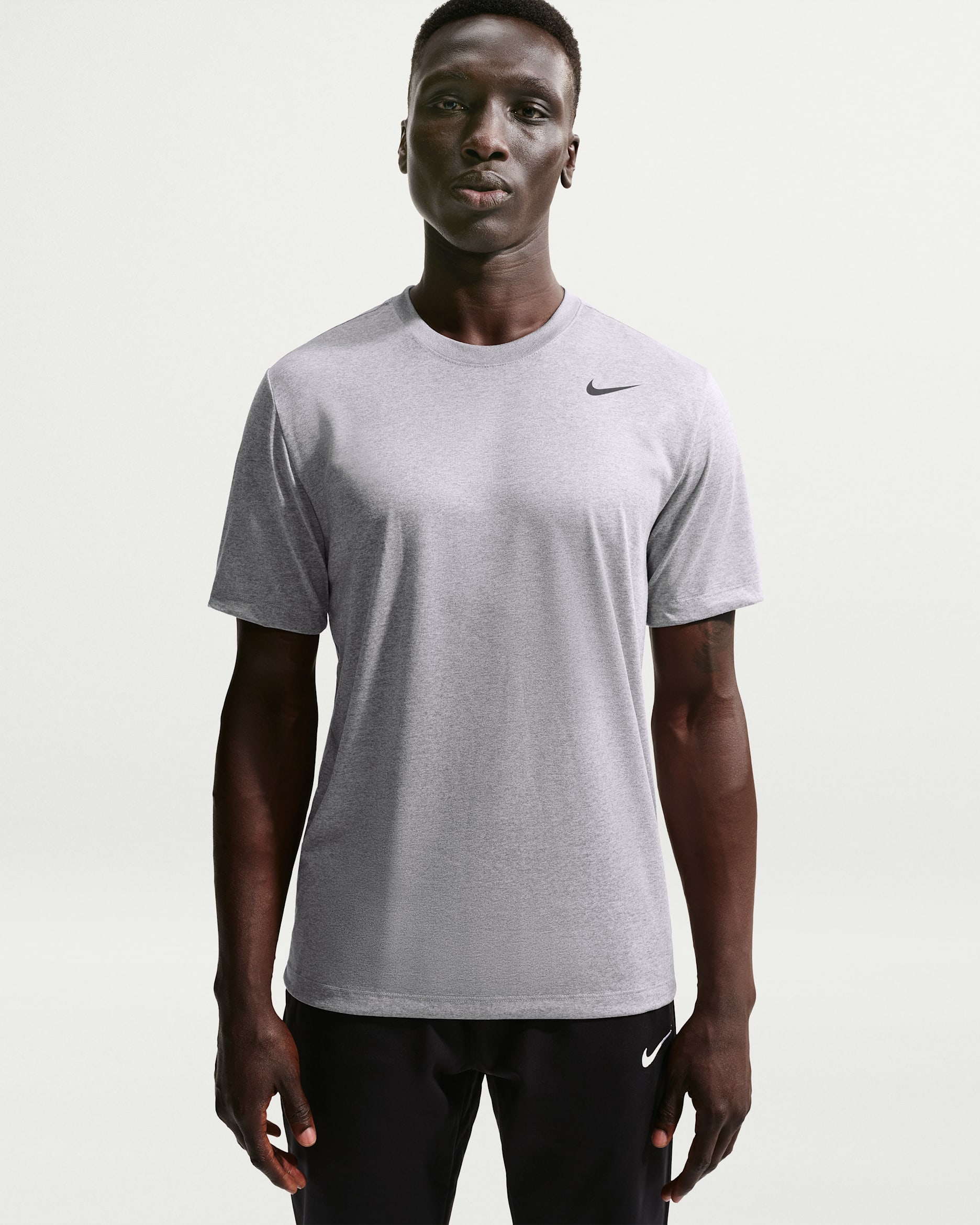 NIKEレジェンドX Nike Dri-FIT Legend Men's Fitness T-Shirt. Nike CA